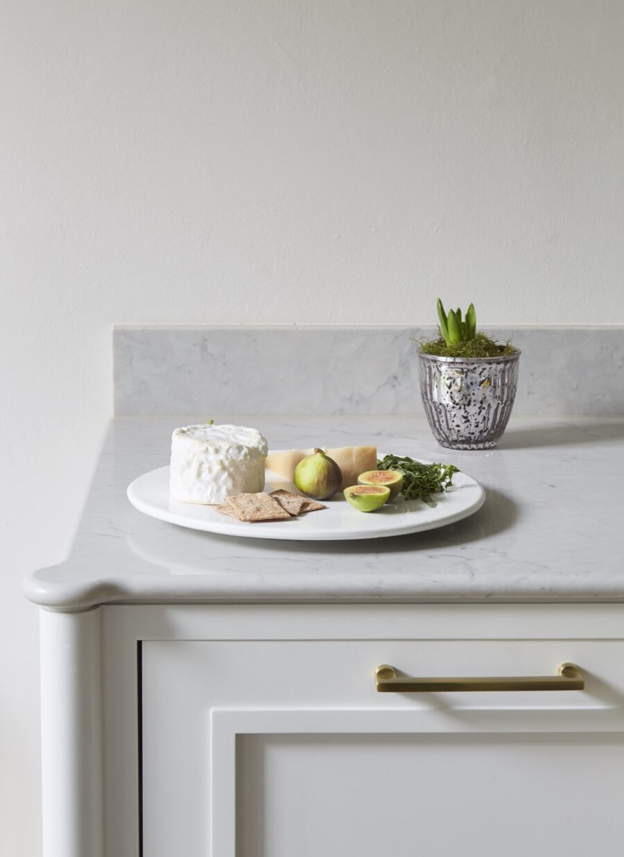 The Caeserstone Noble Grey worktop with bull nose edge
