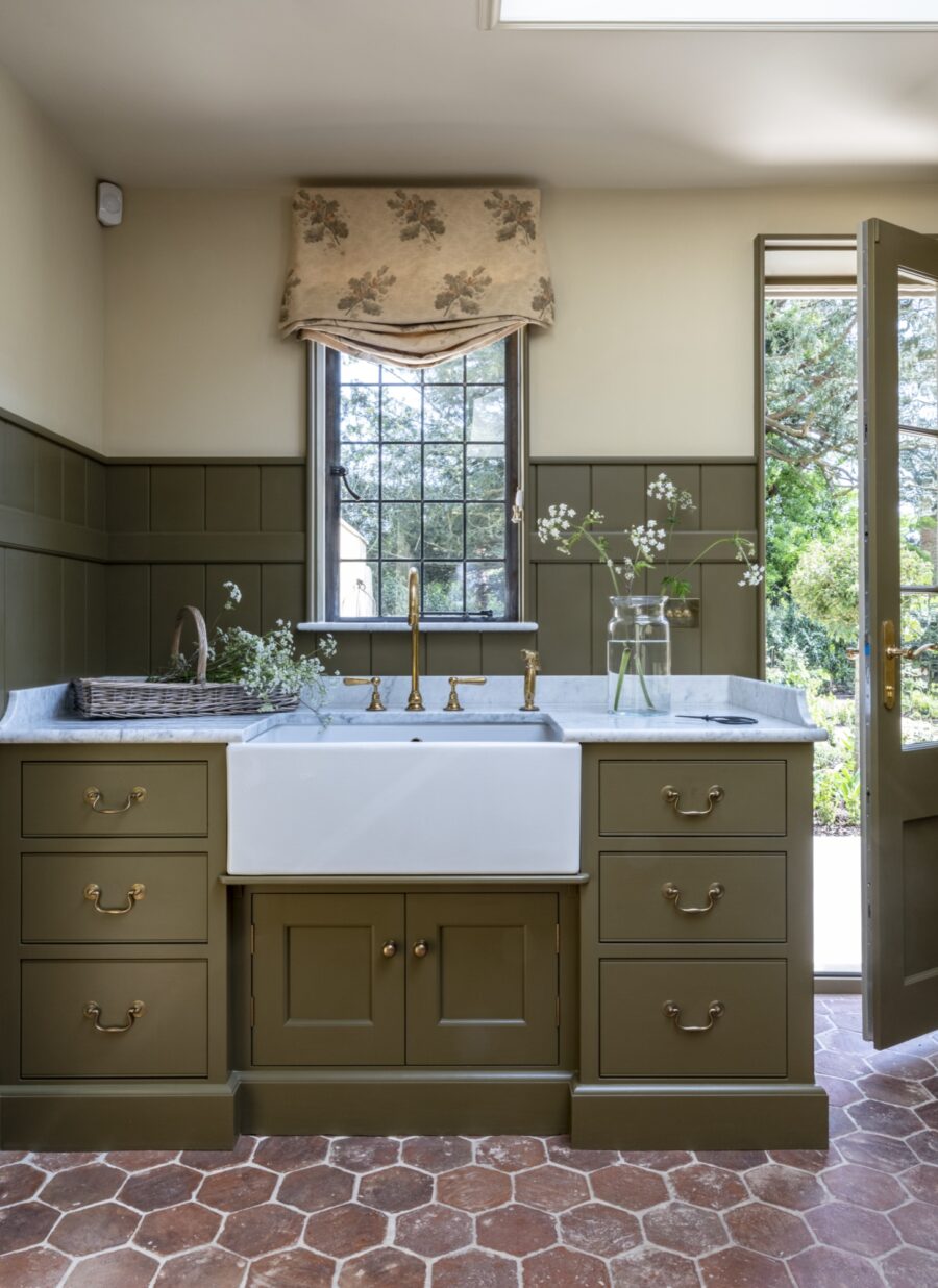 A butlers sink in a country house boot room 